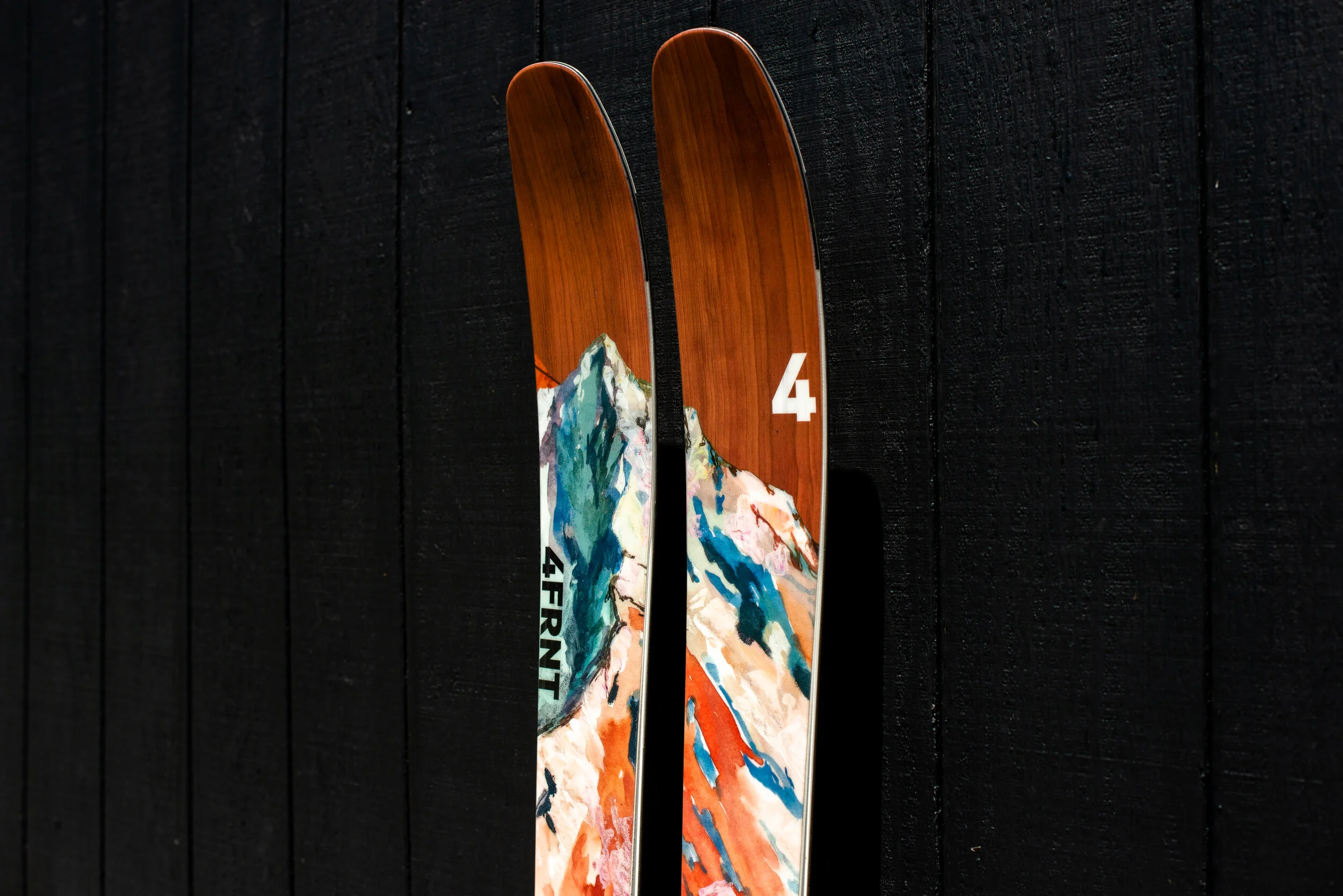 4FRNT Skis — Noelle Phares